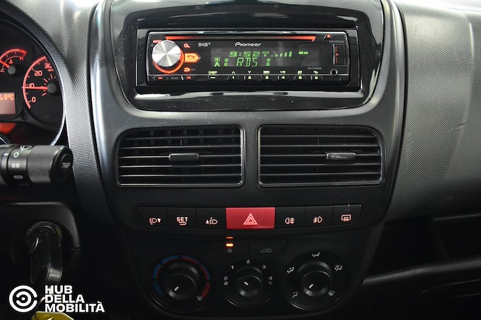 FIAT Doblò 1.4 T-Jet 16V Natural Power Dynamic